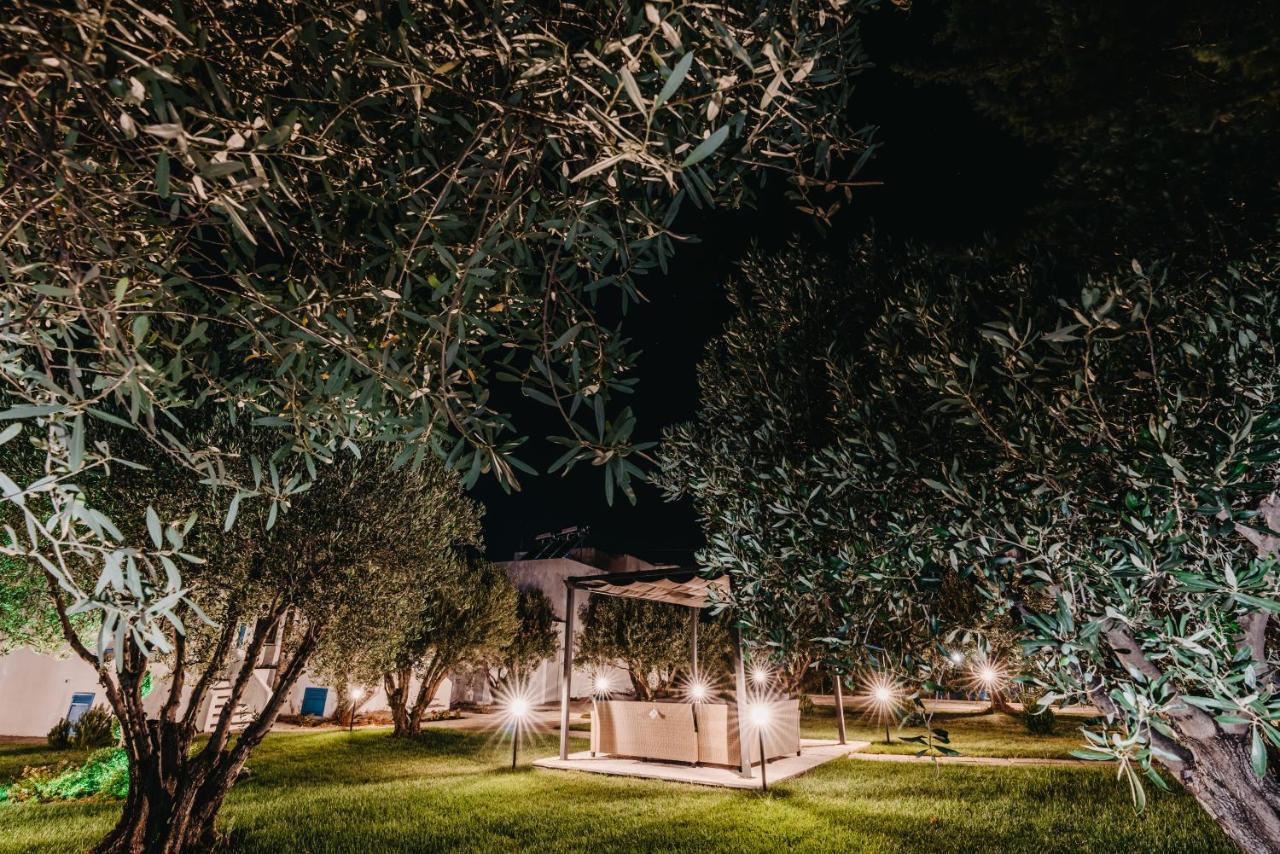 Cyclades Luxury Studios Nea Poteidaia Exterior foto