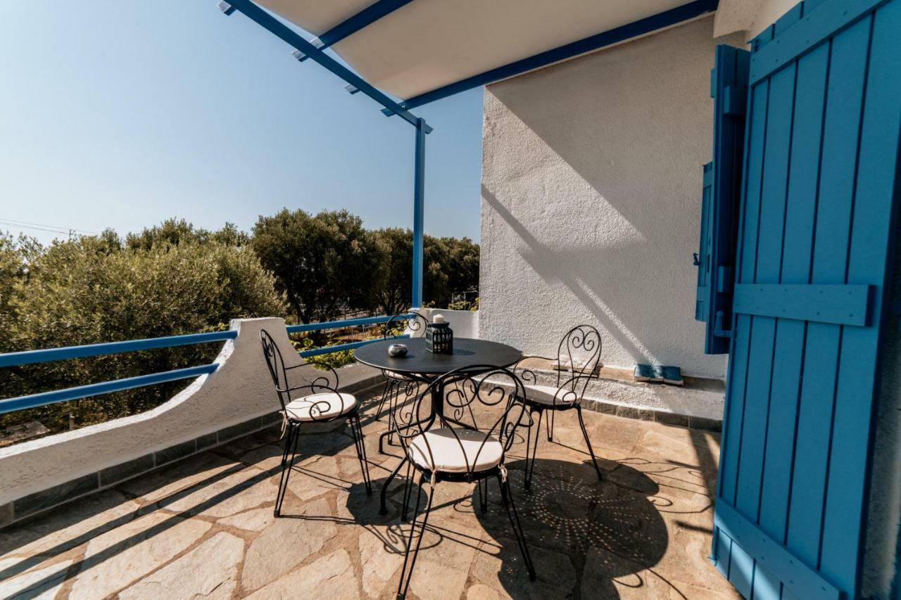 Cyclades Luxury Studios Nea Poteidaia Exterior foto