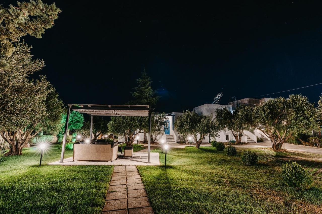 Cyclades Luxury Studios Nea Poteidaia Exterior foto